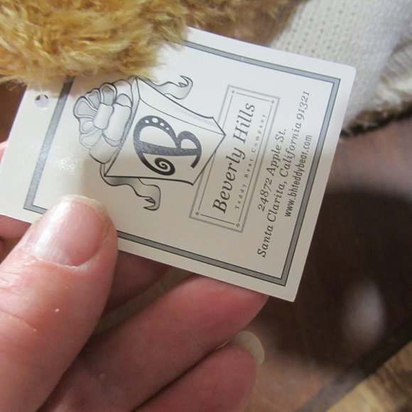 VTG PAIR OF BEARS, ONE PINk W/NIGHTCAP, ONE FUZZY BROWN, W/TAGS, READ ALL - Picture 5 of 14